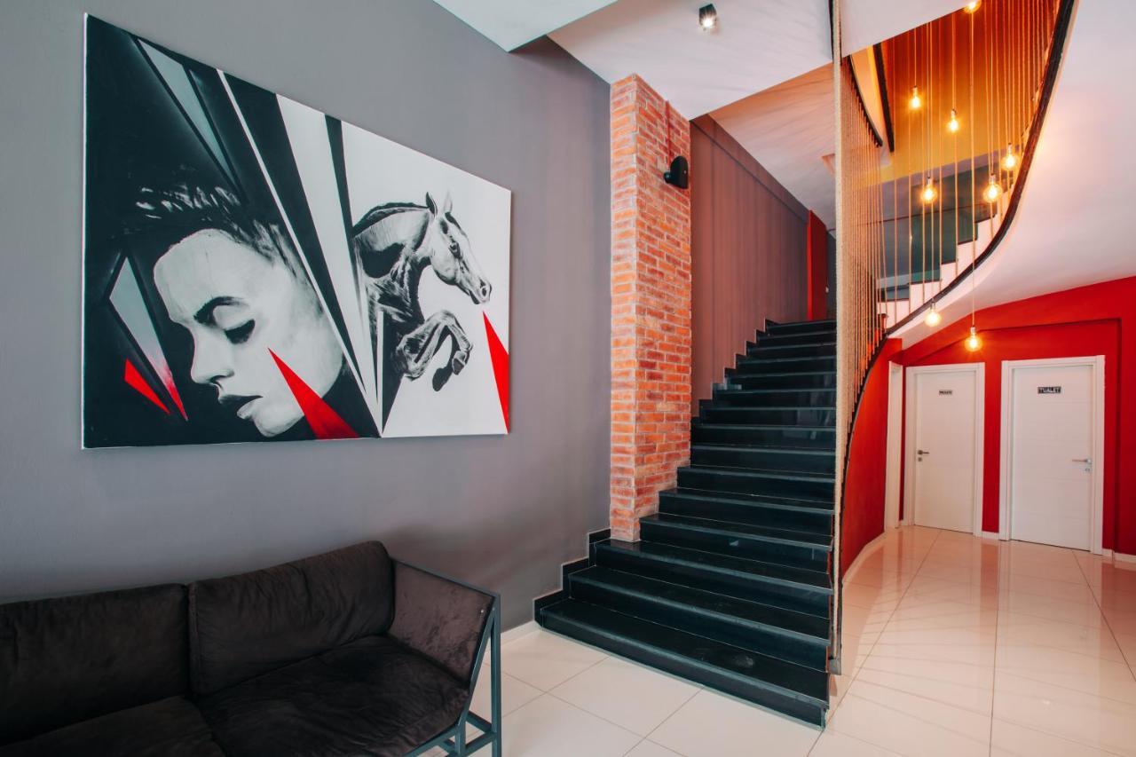 Arc Hotel Tirana Yzberishti Εξωτερικό φωτογραφία
